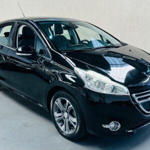 Peugeot 208 Griffe 1.6 flex 2015 Teto Panorâmico Completo