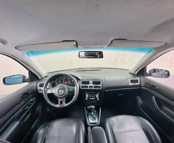 Vw Bora 2.0 2011 Automático apenas 139.000 km - Image 6