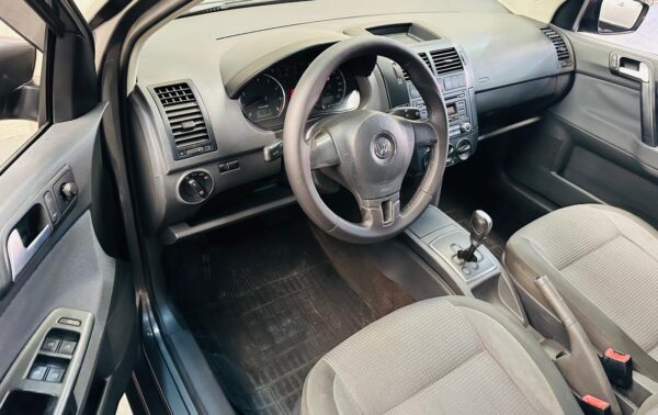 Volkswagen Polo Hatch 1.6 i-motion 2013 Completo - Image 7