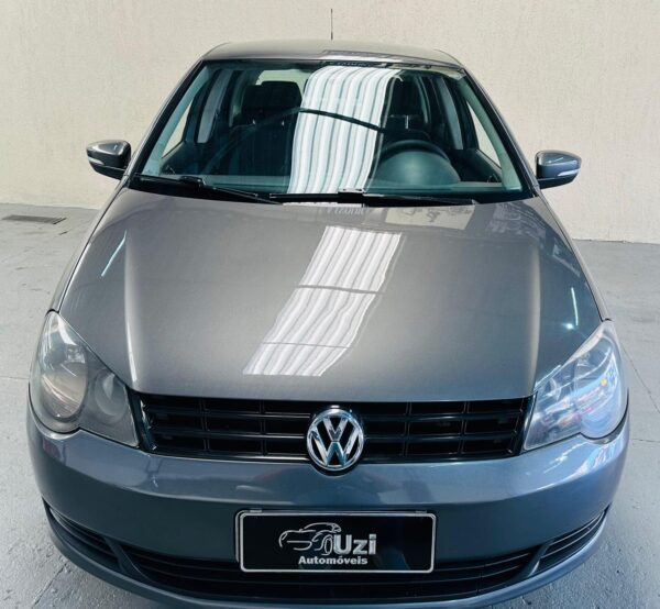 Volkswagen Polo Hatch 1.6 i-motion 2013 Completo