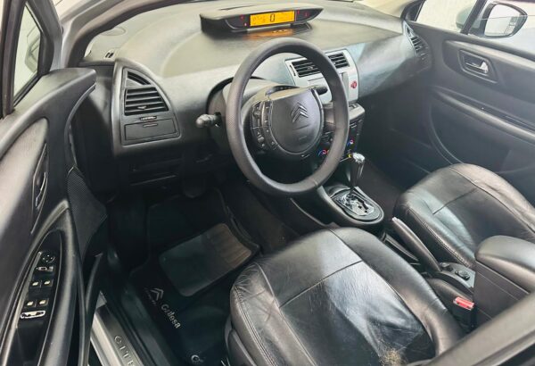 Citroen C4 Pallas GLX 2.0 flex 2012 Automático - Image 7