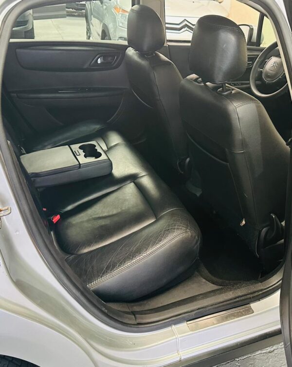 Citroen C4 Pallas GLX 2.0 flex 2012 Automático - Image 10