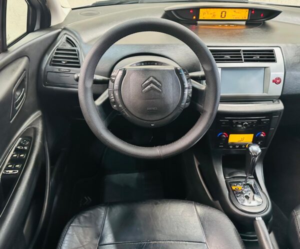 Citroen C4 Pallas GLX 2.0 flex 2012 Automático - Image 6