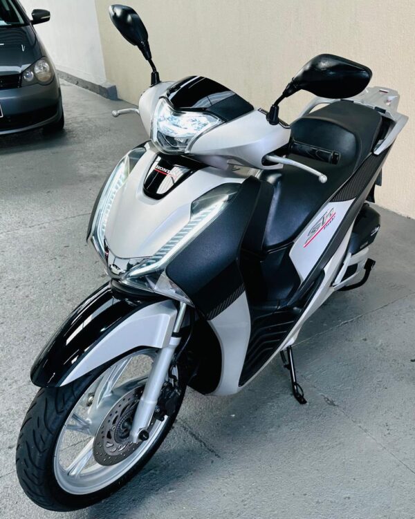 Honda Sh 150 I 2017 muito conservada - Image 5
