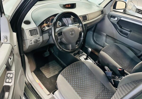 Chevrolet Meriva Premium 1.8 2011 Completa Automatizada - Image 10