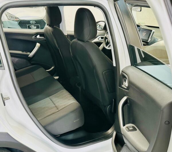Peugeot 2008 Allure 1.6 2022 Automática com apenas 49.000 km - Image 10