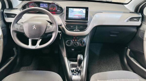 Peugeot 2008 Allure 1.6 2022 Automática com apenas 49.000 km - Image 6