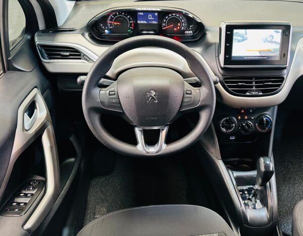 Peugeot 2008 Allure 1.6 2022 Automática com apenas 49.000 km - Image 5
