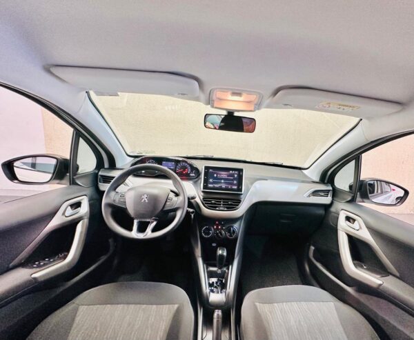 Peugeot 2008 Allure 1.6 2022 Automática com apenas 49.000 km - Image 4