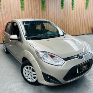 Ford Fiesta Sedan SE 1.6 8V Flex 4P 2014